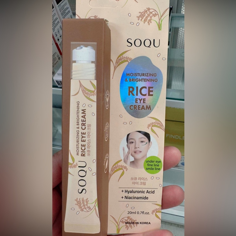 Moisturizing & Brightening Rice Eye Cream - Under eye, fine line and smile line.